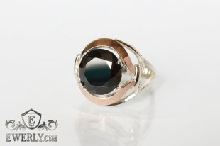 Серебряное кольцо с золотом и чёрным фианитом, фото