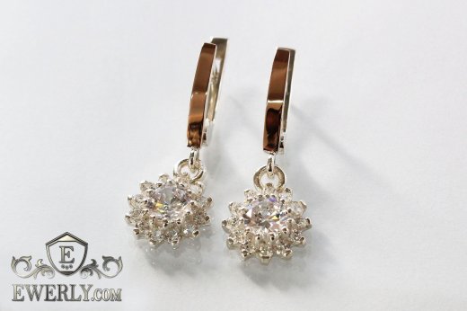 Серёжки из серебра с белыми камнями для девушки, фото