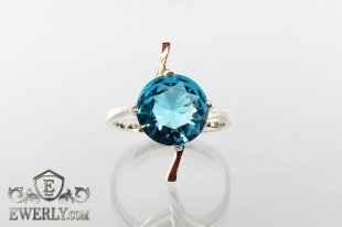 Кольцо из серебра с голубым камнем, фото