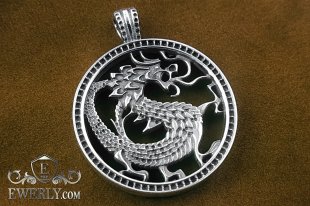Подвеска - кулон "Дракон" из серебра с чернением, фото