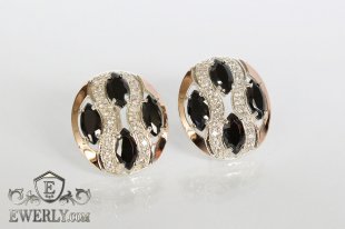 Серёжки из серебра с камнями чёрного цвета, фото